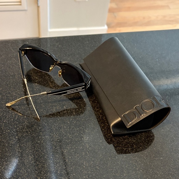 Dior Accessories - Dior Shield Tinted Sunglasses and Case